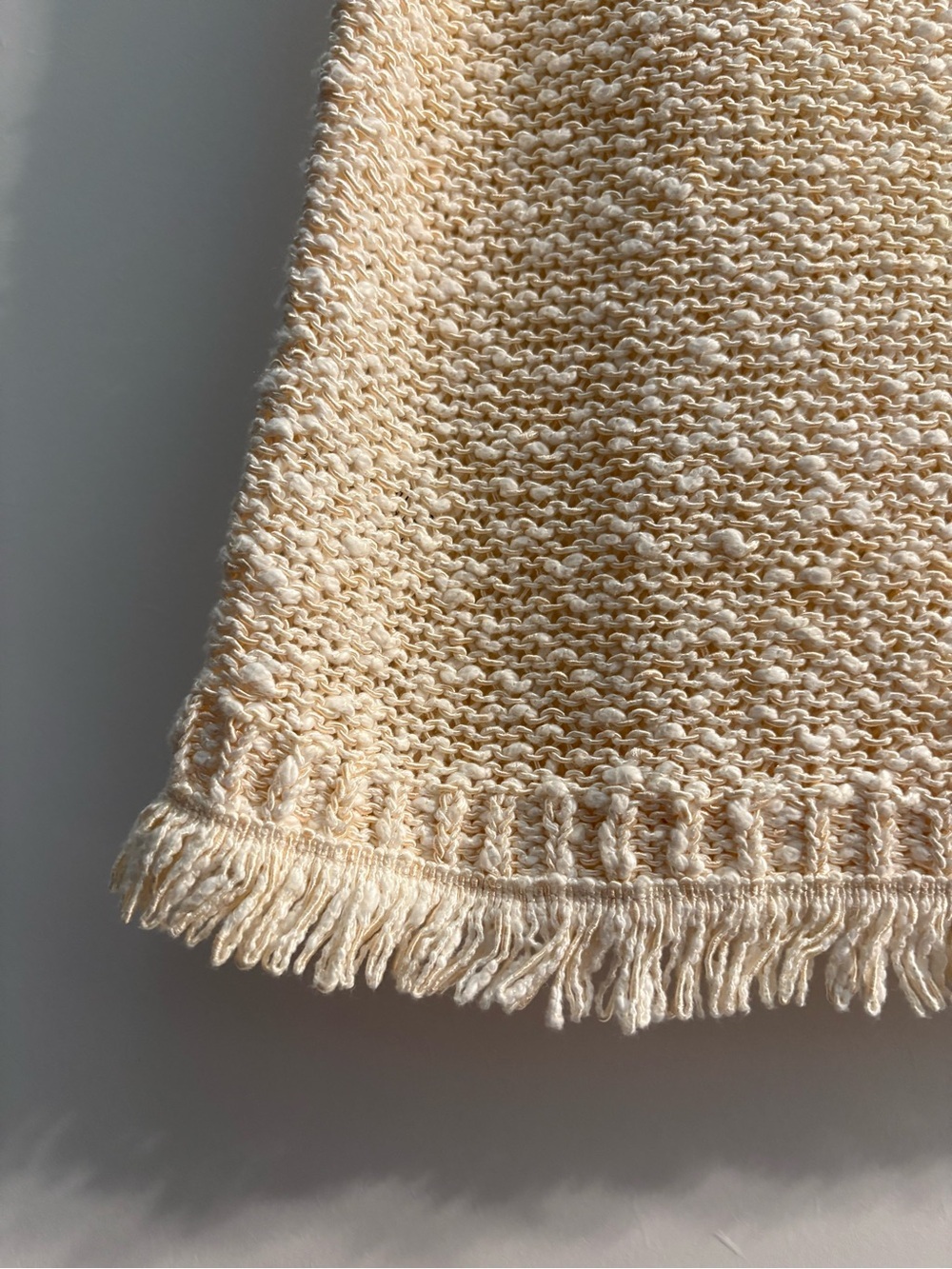 Ann Taylor Women’s Cream Sleeveless Fringe-Knit Top - Picture 2 of 4